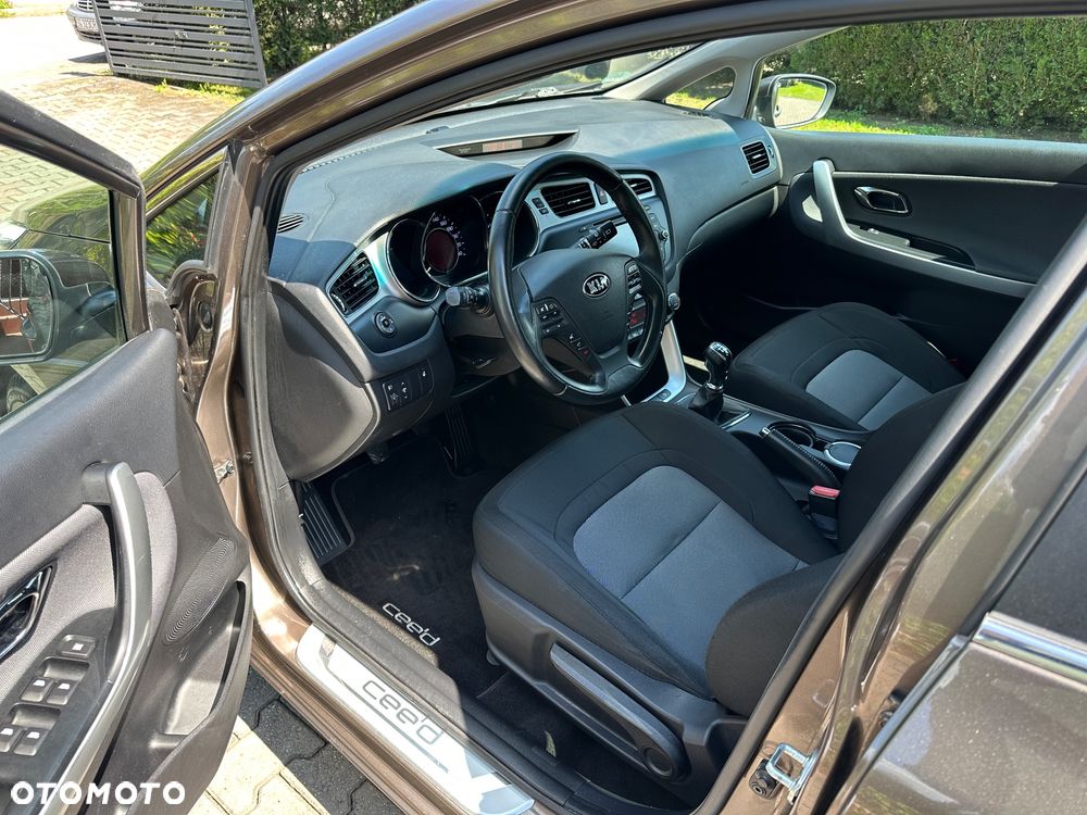 Kia Ceed 1.6 GDI XL - 13