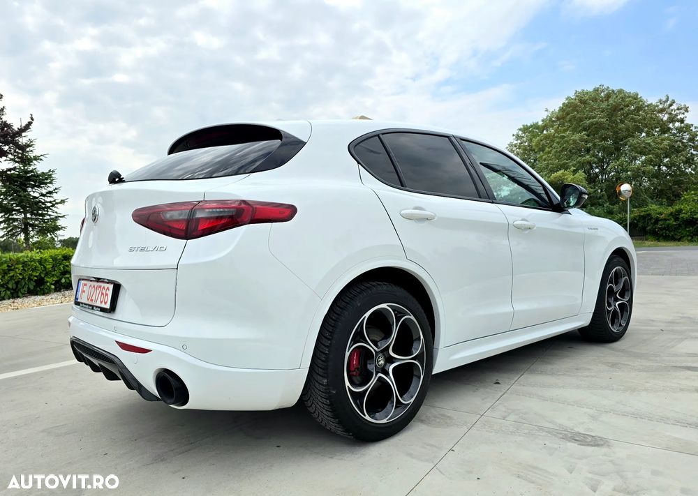 Alfa Romeo Stelvio 2.2 16V AT8 Q4 Veloce - 4
