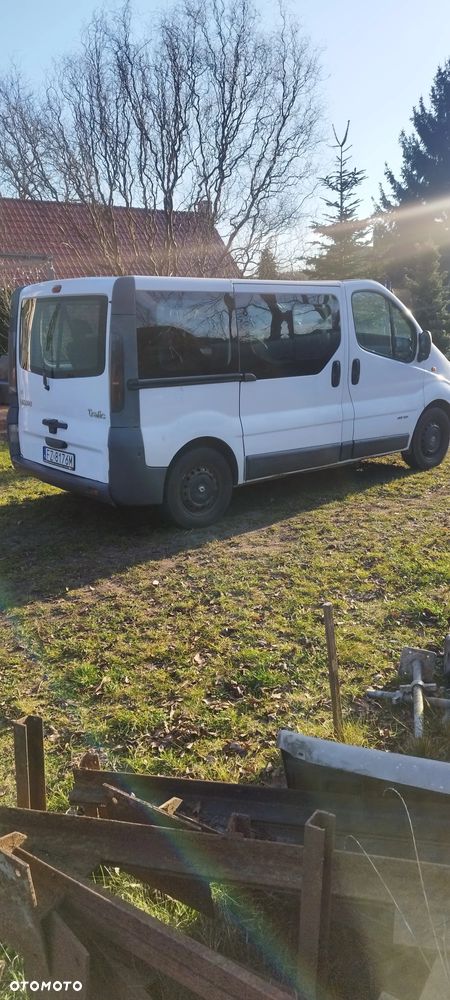 Renault Trafic - 11