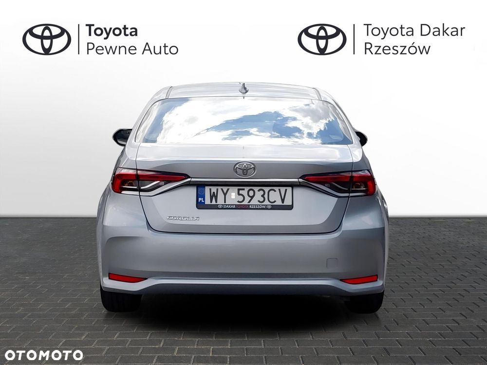 Toyota Corolla - 4