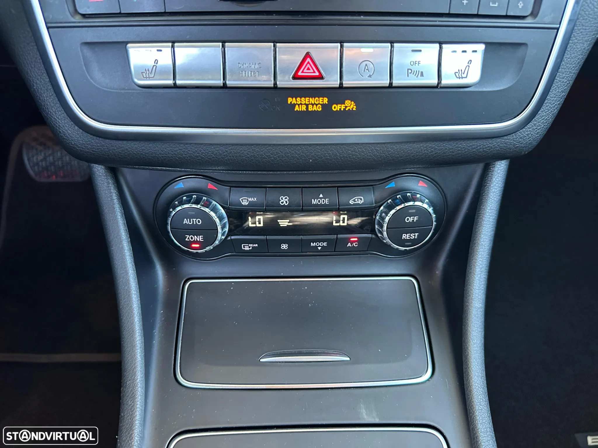 Mercedes-Benz GLA 200 7G-DCT AMG Line - 31