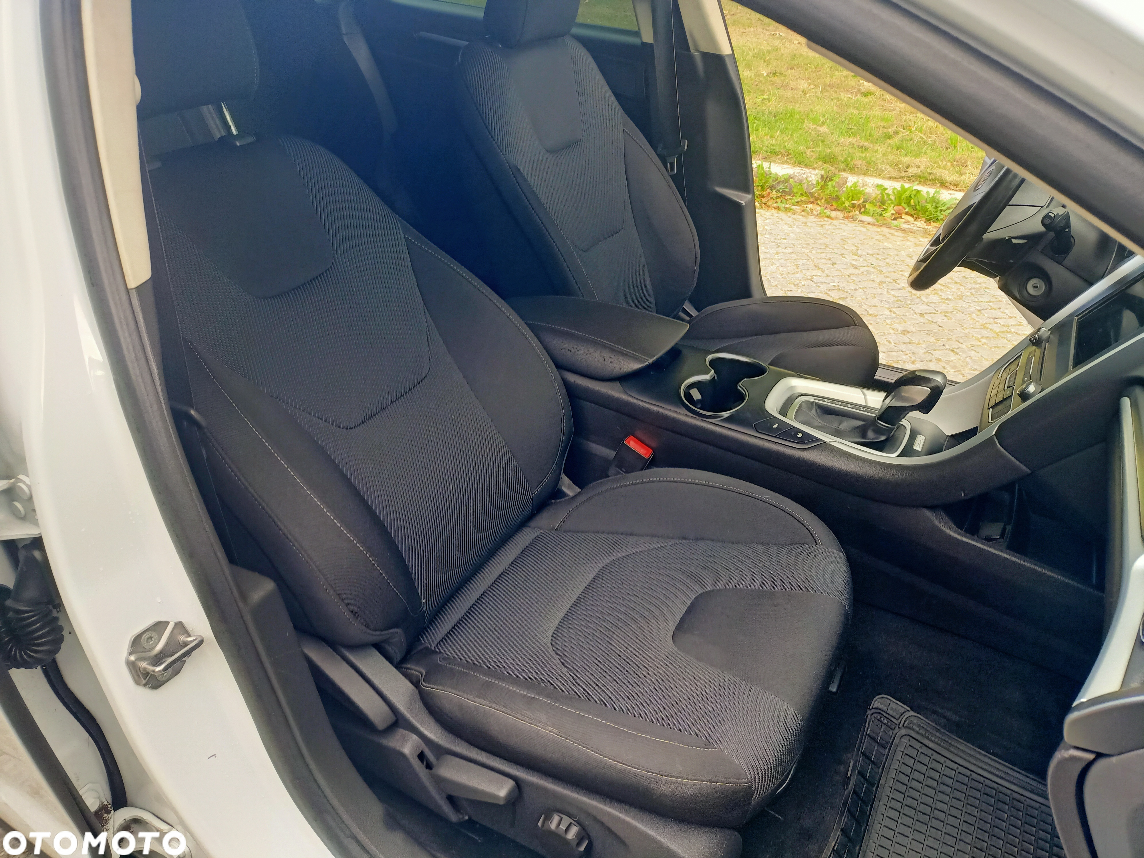 Ford Mondeo - 17