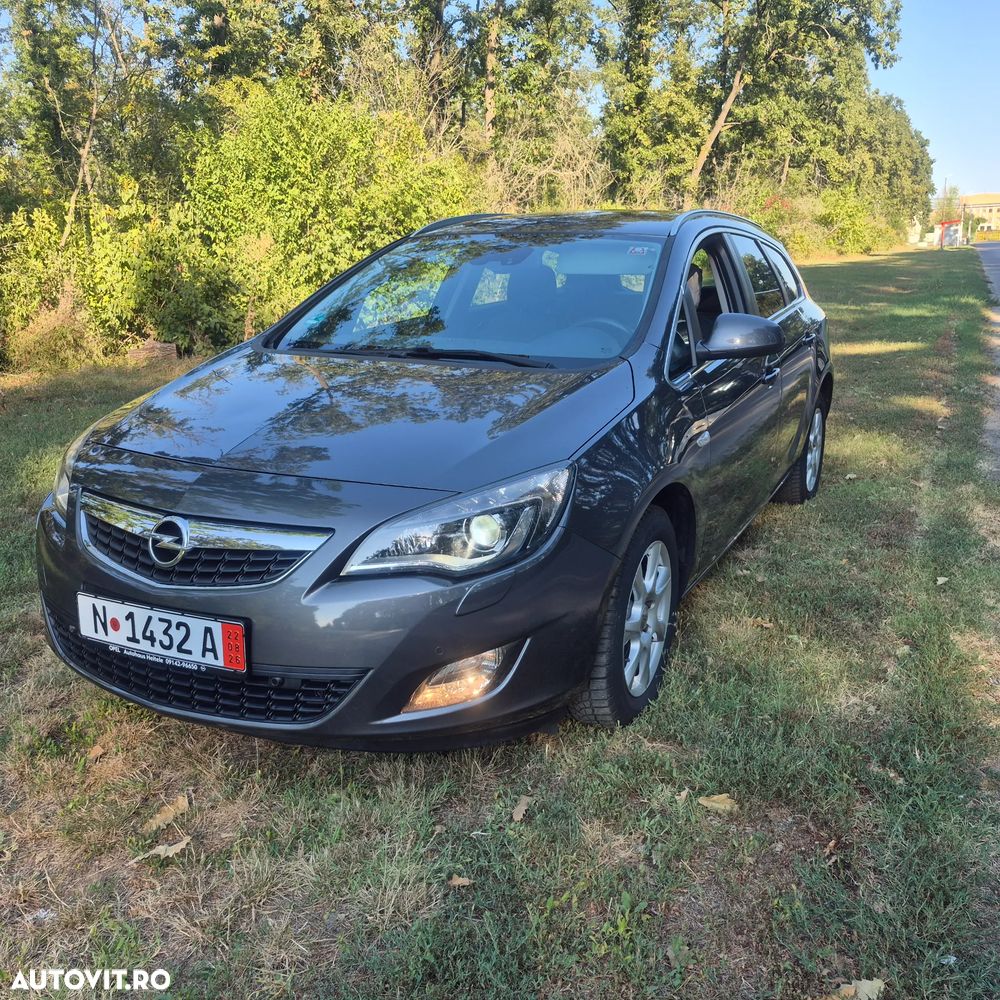 Opel Astra 1.7 CDTI Cosmo - 1