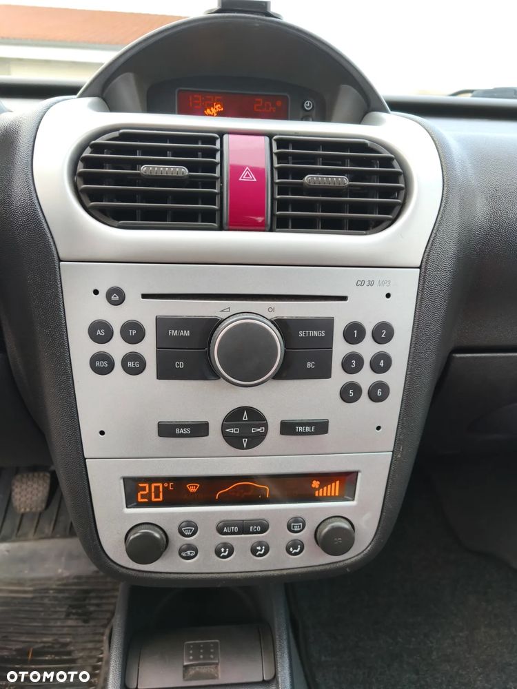 Opel Corsa 1.0 12V Cosmo - 8