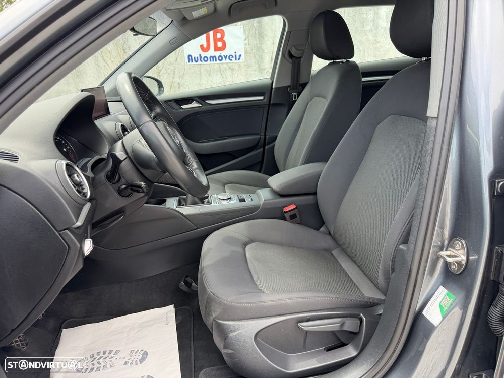 Audi A3 Sportback 1.6 TDI - 9
