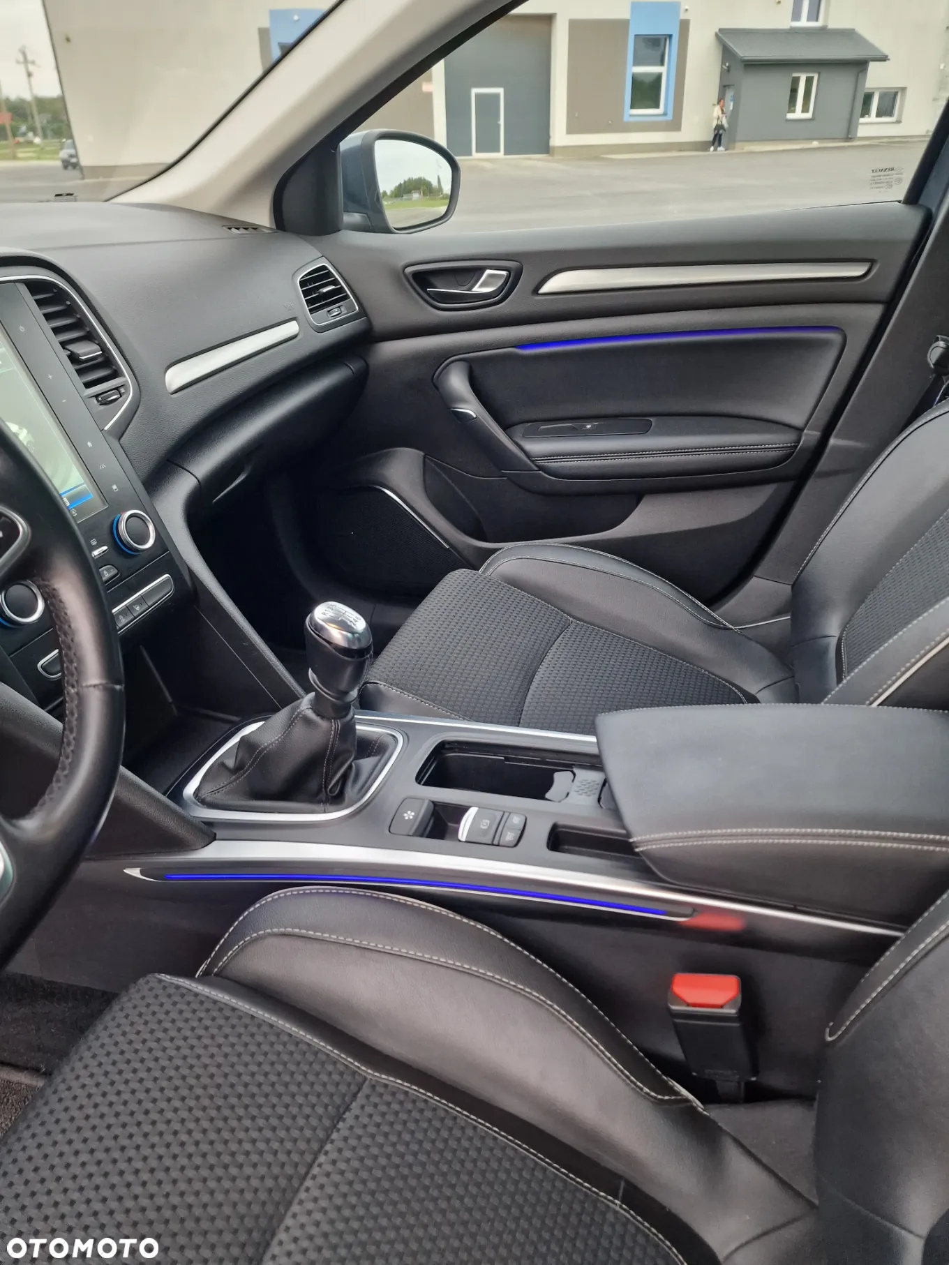 Renault Megane ENERGY TCe 130 Start & Stop Bose Edition - 27