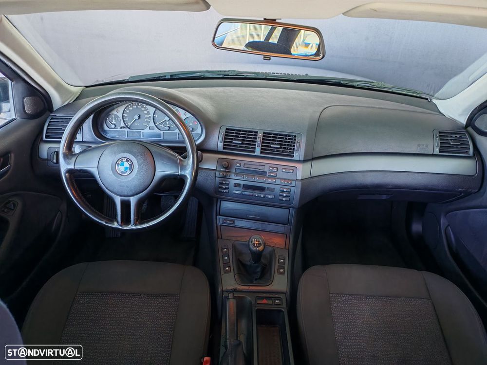 BMW 320 d Touring - 10