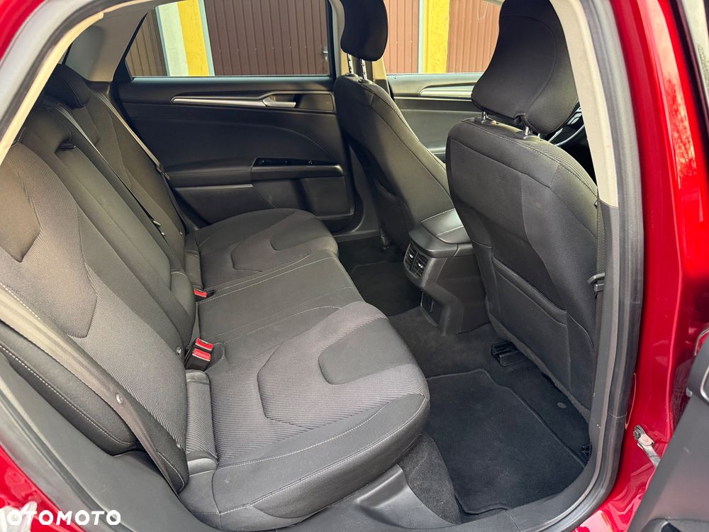 Ford Mondeo 1.5 EcoBoost Ambiente - 30