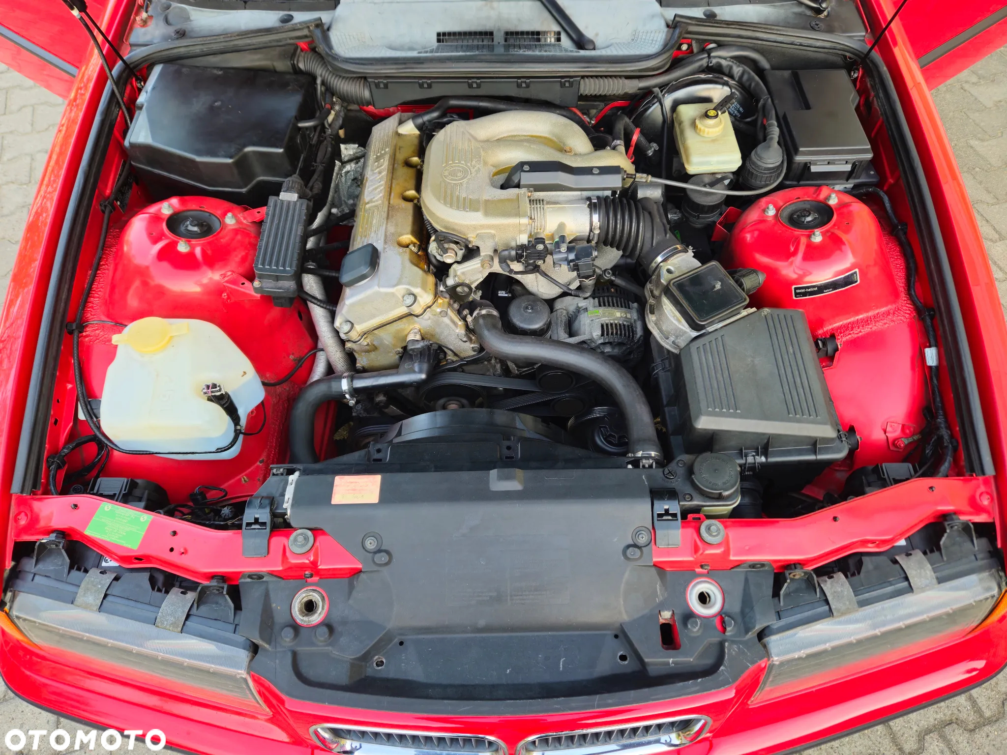 BMW Seria 3 316i - 36