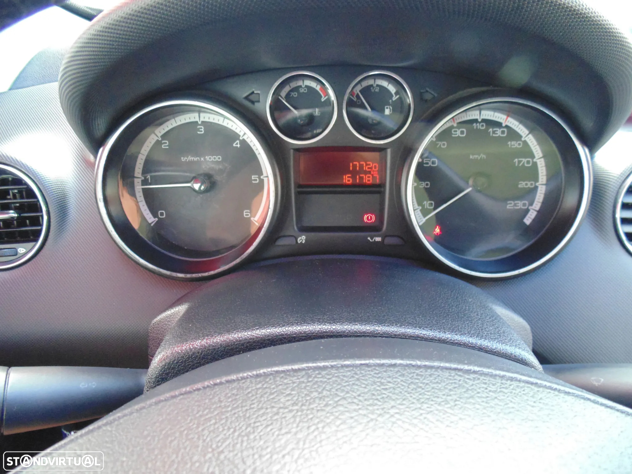 Peugeot 308 1.6 HDi Executive - 20