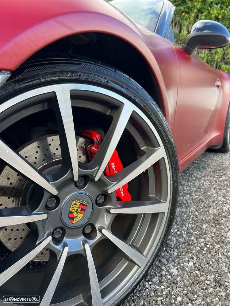 Porsche 911 Série F - 22