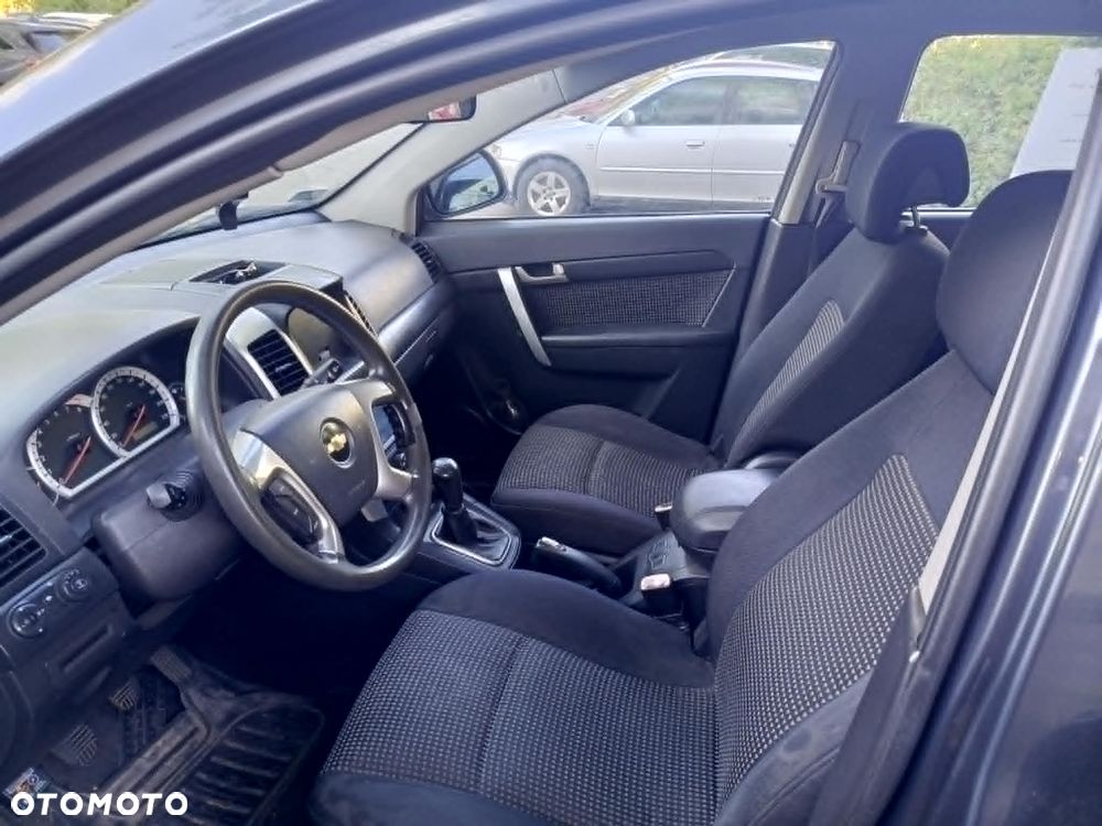 Chevrolet Captiva 2.4 LS - 13