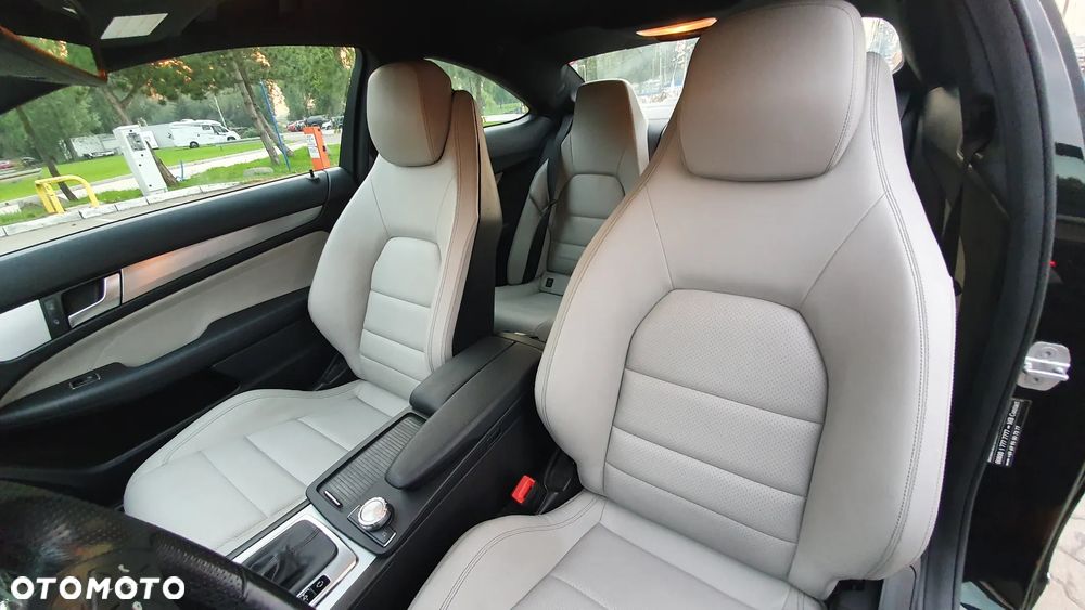 Mercedes-Benz Klasa C 250 (BlueEFFICIENCY) 7G-TRONIC - 8