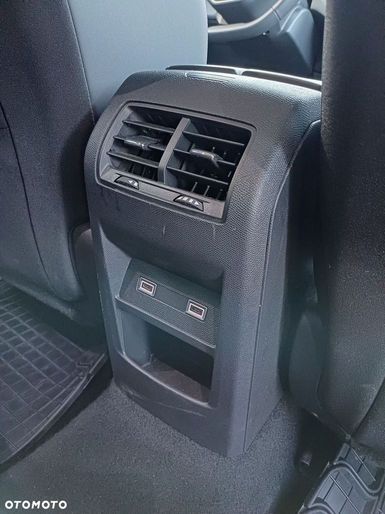 Peugeot 308 1.2 PureTech Allure Pack S&S EAT8 - 34