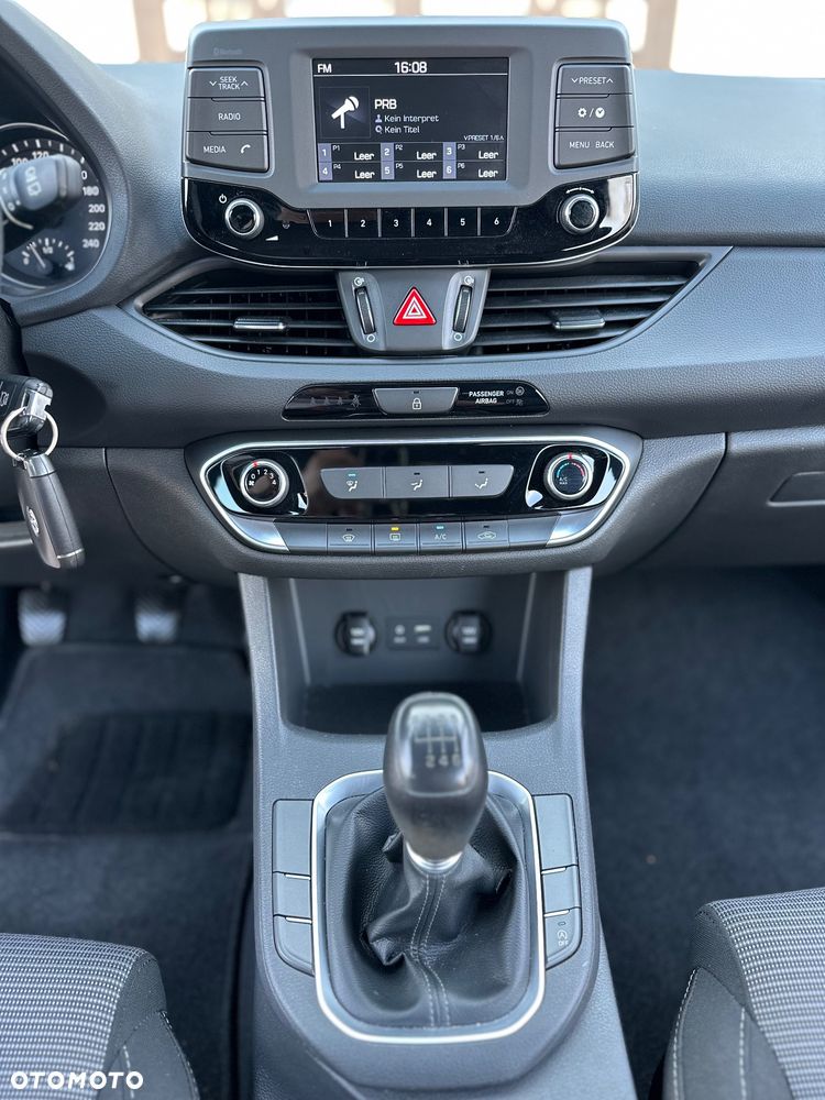 Hyundai i30 1.4 Passion Plus - 25