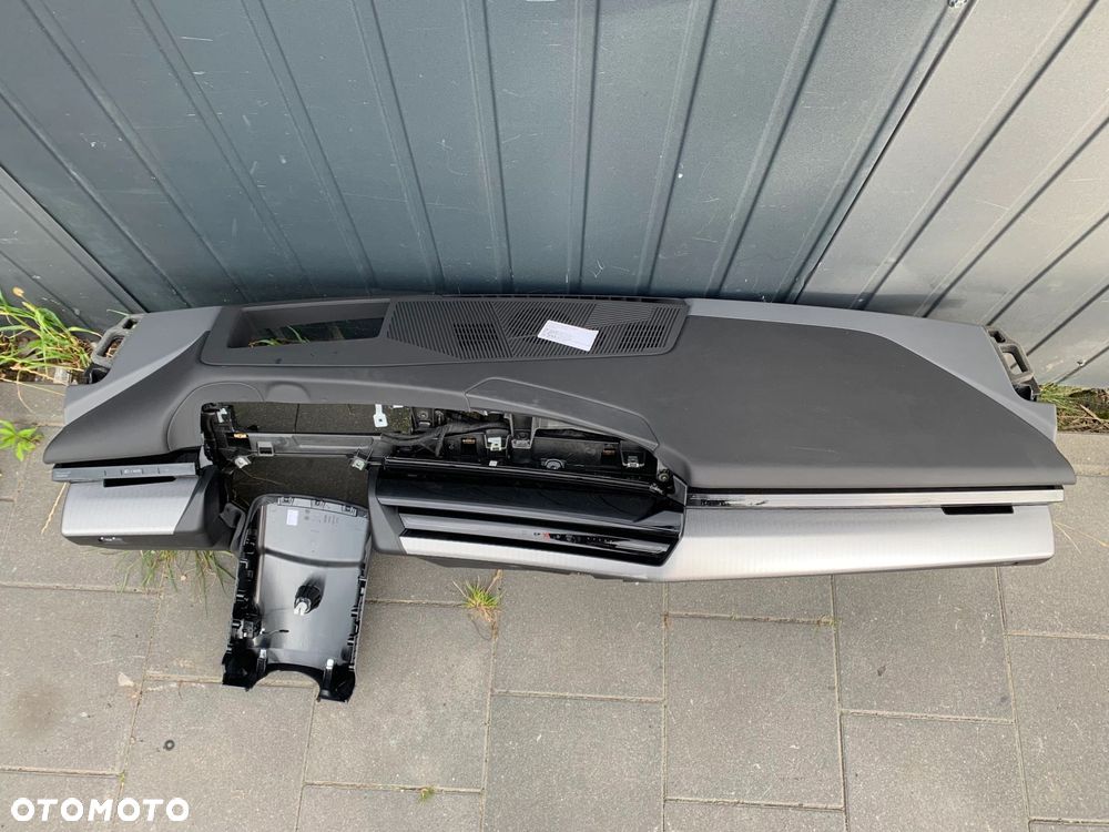 DESKA ROZDZIELCZA KONSOLA BMW 5 G60 G61 SKÓRA MERINO CZARNA / SZARA HEAD UP - 1