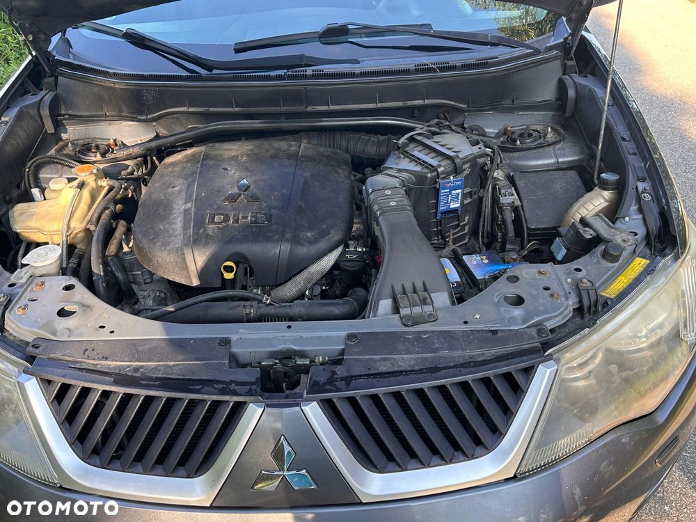 Mitsubishi Outlander 2.2 DI-D 4WD Instyle - 2