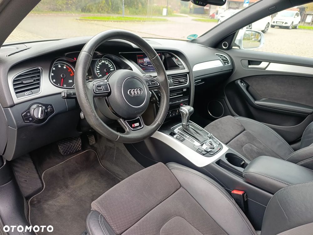 Audi A4 Avant 2.0 TFSI quattro S tronic S line Sportpaket - 13