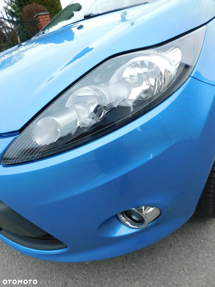 Ford Fiesta 1.25 Champions Edition - 8