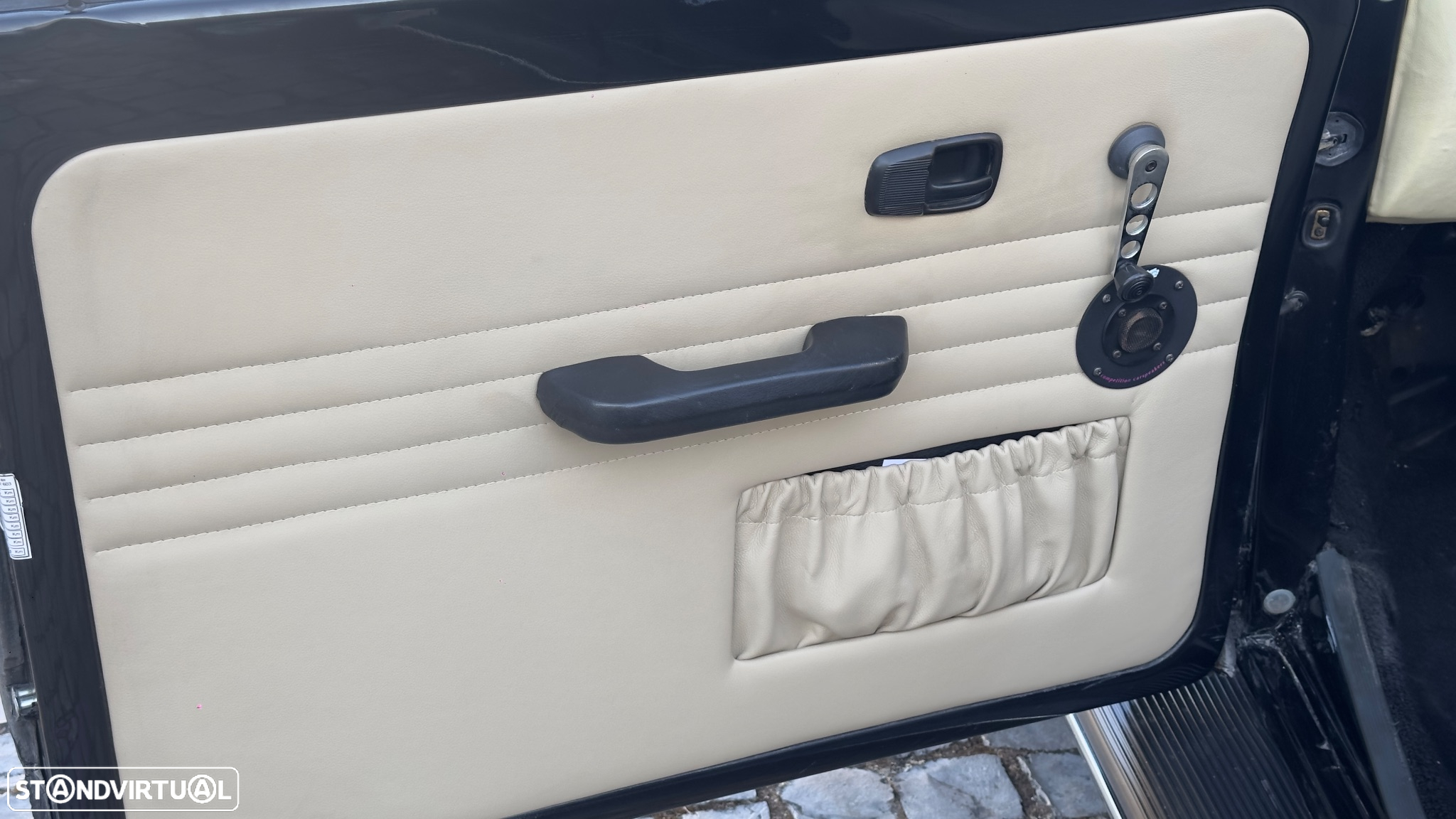 VW Carocha Cabrio - 13