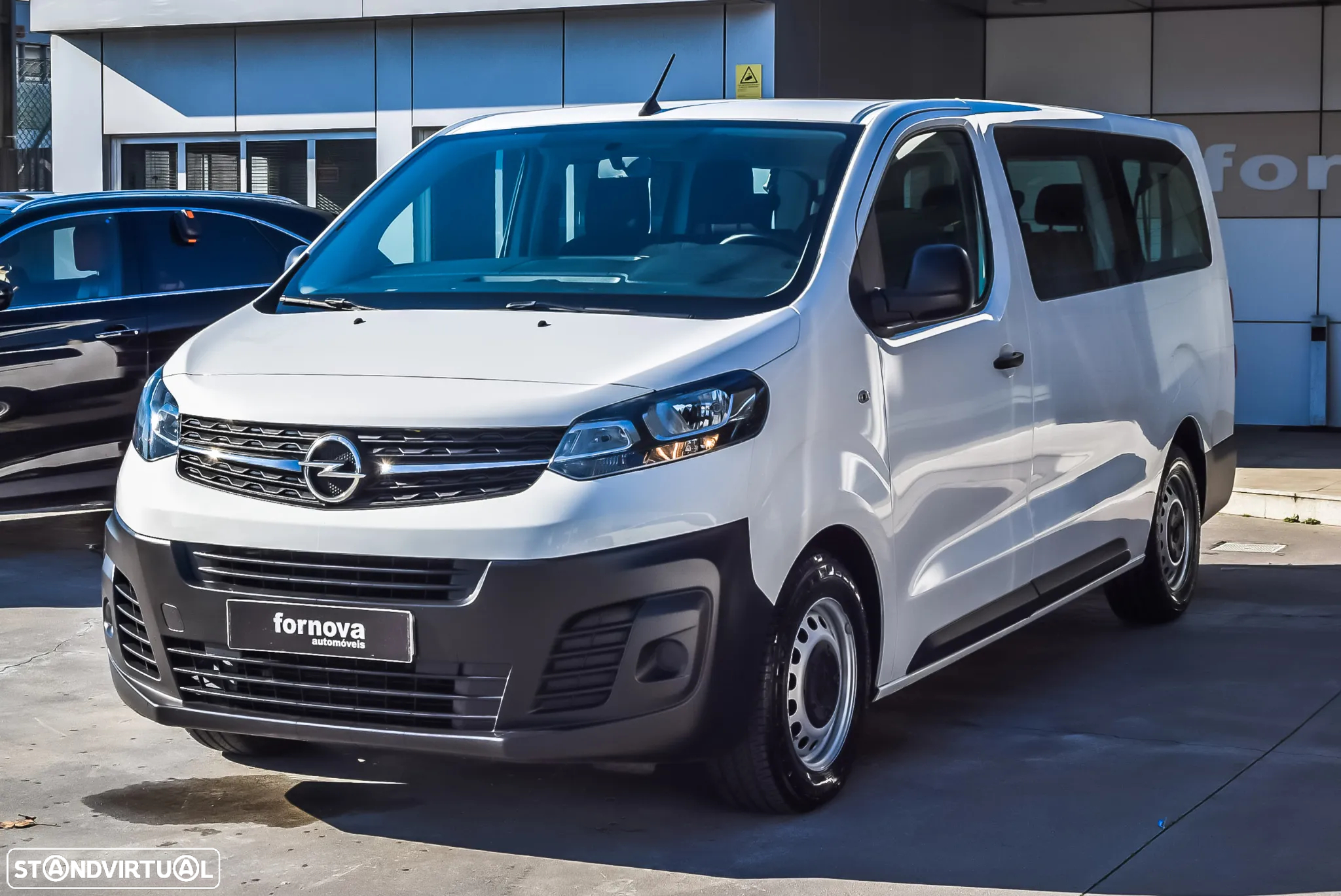 Opel Vivaro 1.5 CDTi L2H1 Essentia Inc - 2