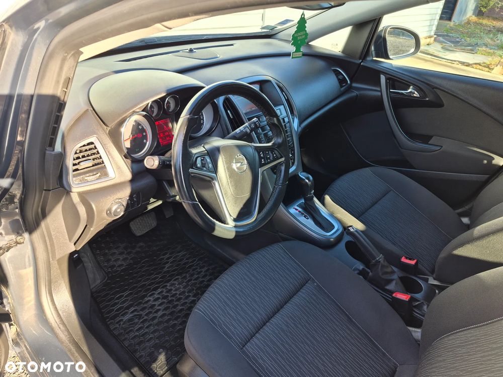 Opel Astra 1.4 T Cosmo - 10