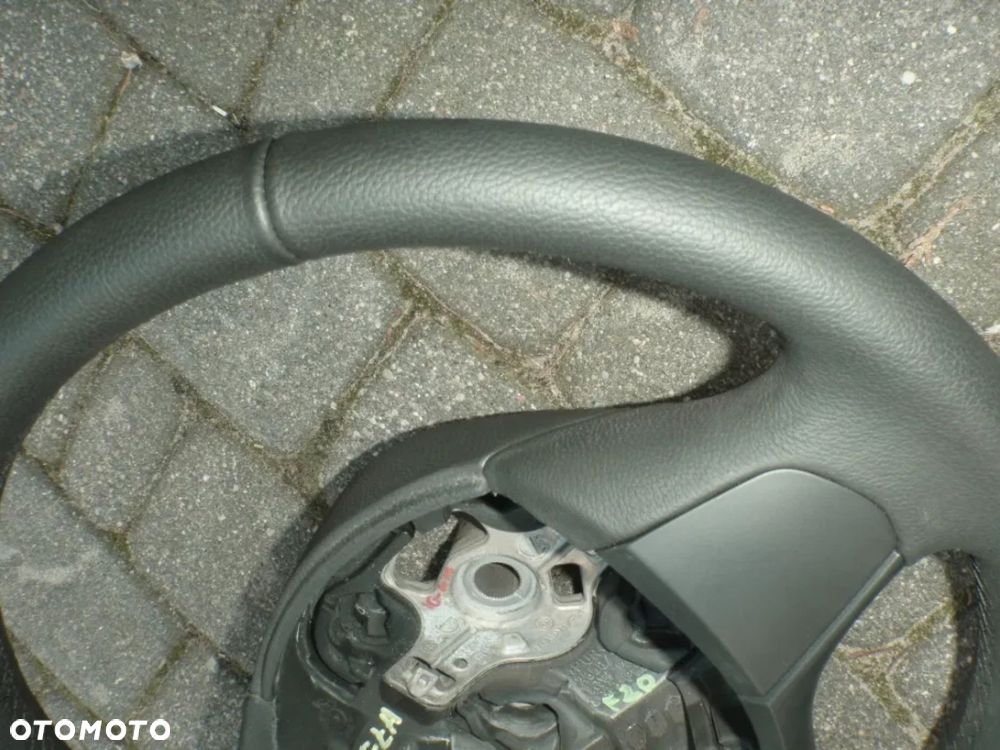 kierownica bmw F23 F22 F20 F21 F30 stan jak z salonu igła oryginał - 2