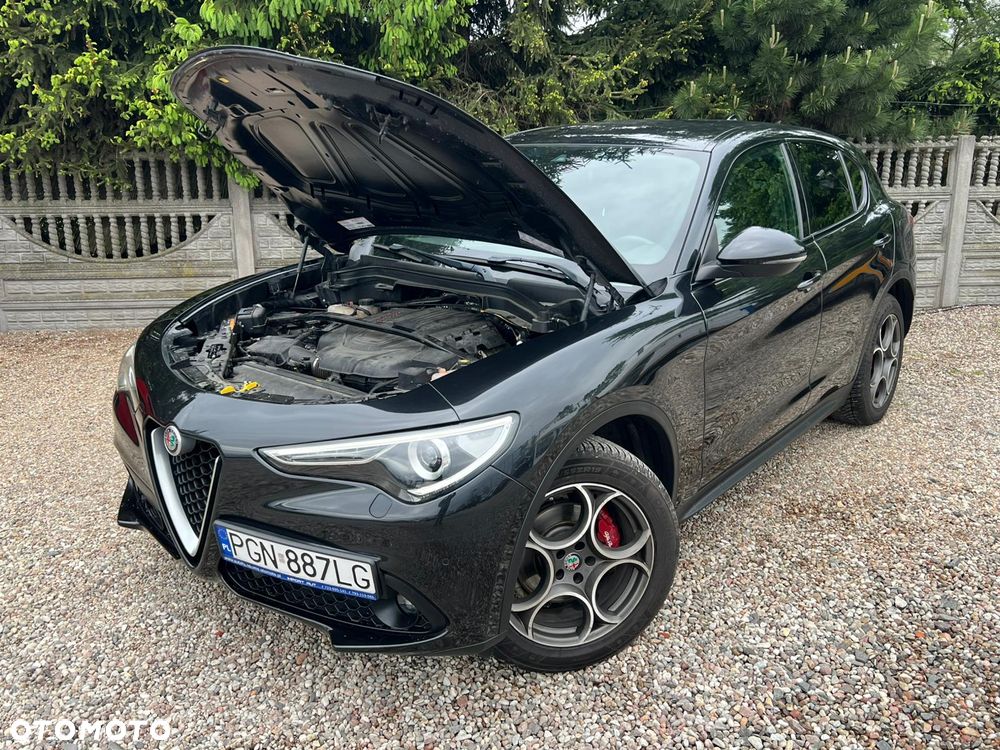 Alfa Romeo Stelvio 2.2 JTDM Executive Q4 - 10
