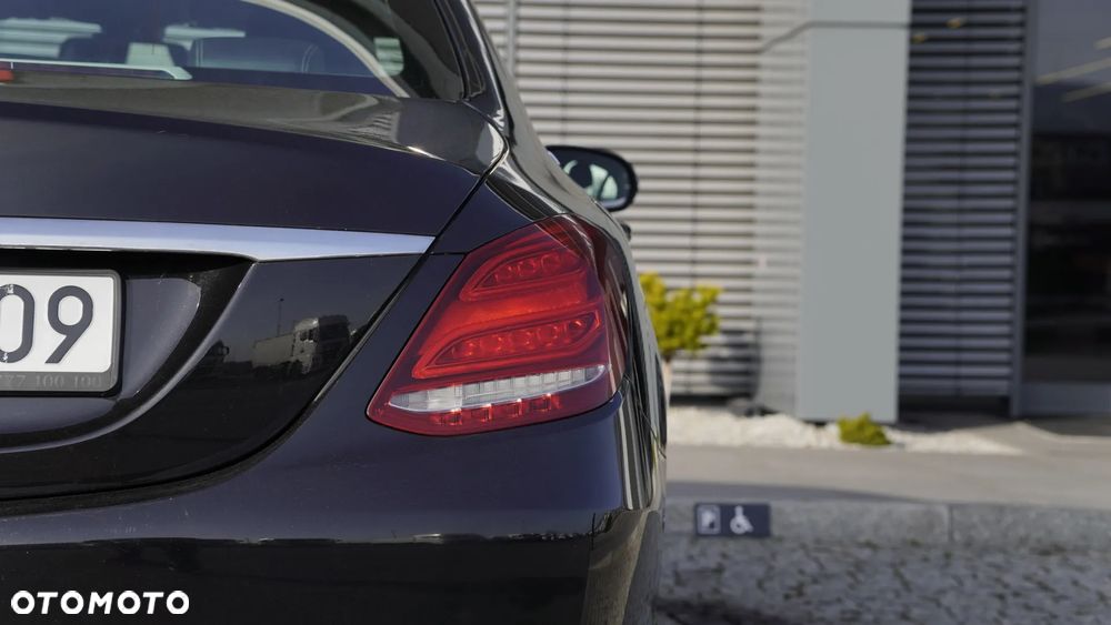 Mercedes-Benz Klasa C - 25