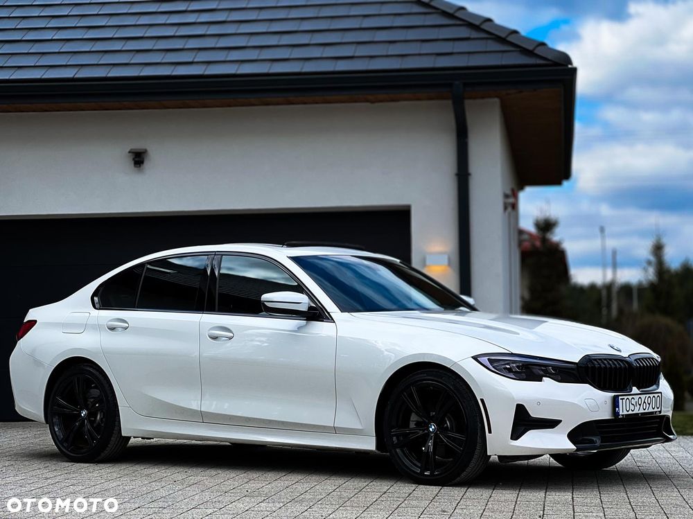 BMW Seria 3 330i Sport Line sport - 6