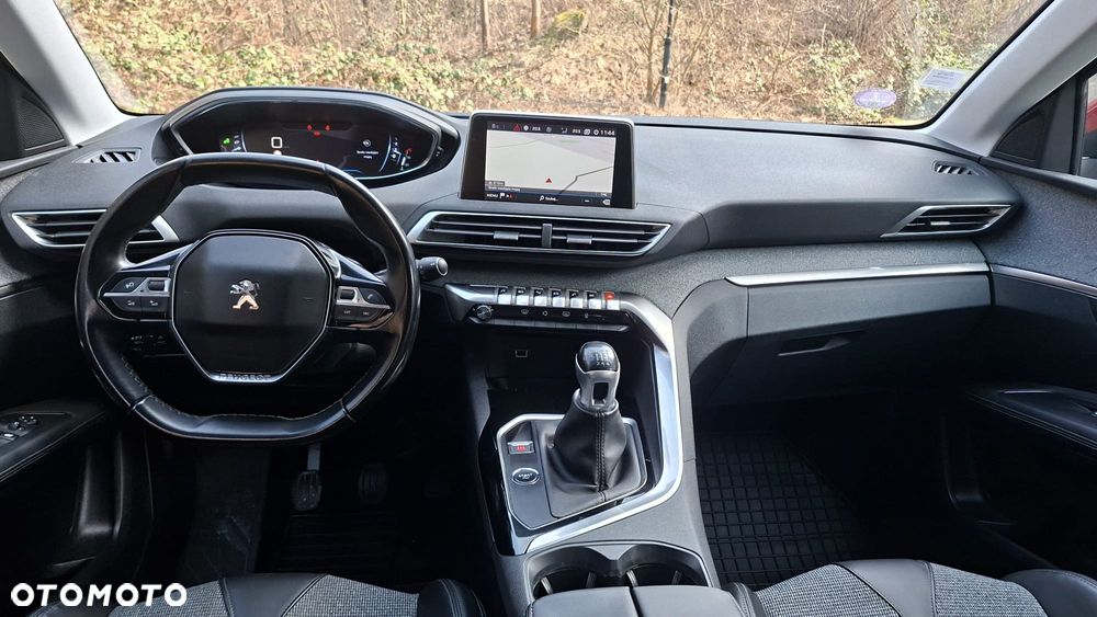 Peugeot 3008 PureTech 130 Stop & Start GPF Allure - 15