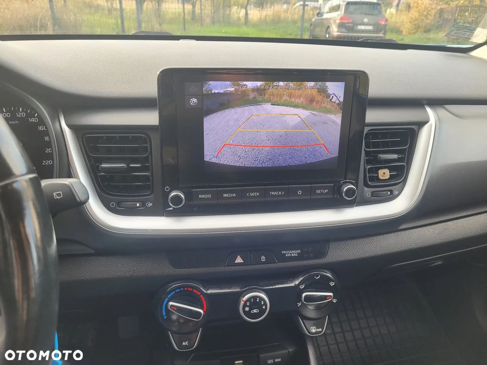 Kia Stonic 1.0 T-GDI L Business Line - 10