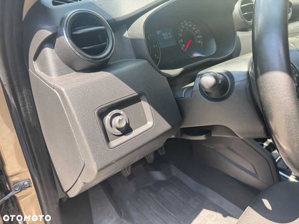 Dacia Duster 1.6 SCe Outdoor S&S - 26