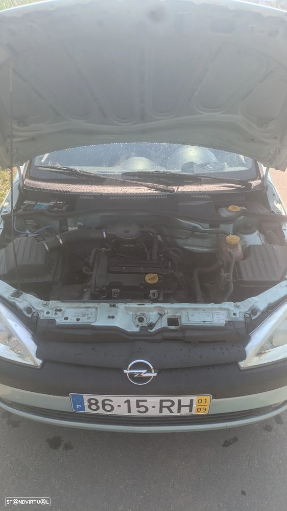 Opel Corsa 1.0 12V Confort - 4