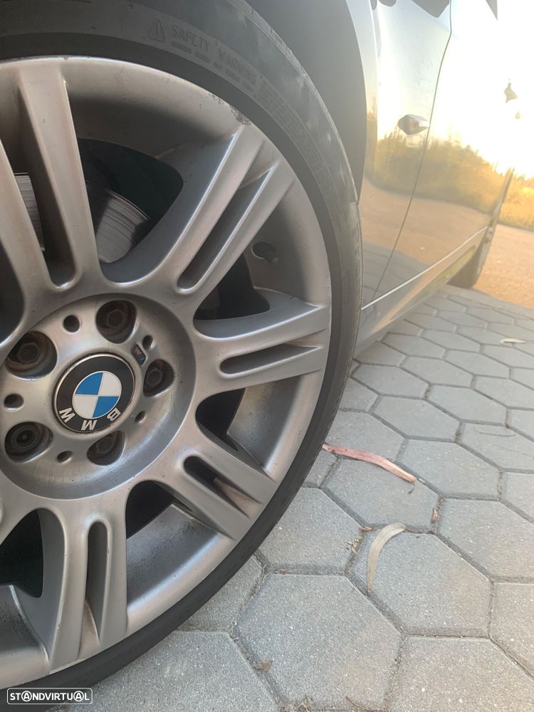 BMW 320 d Touring Dynamic - 3