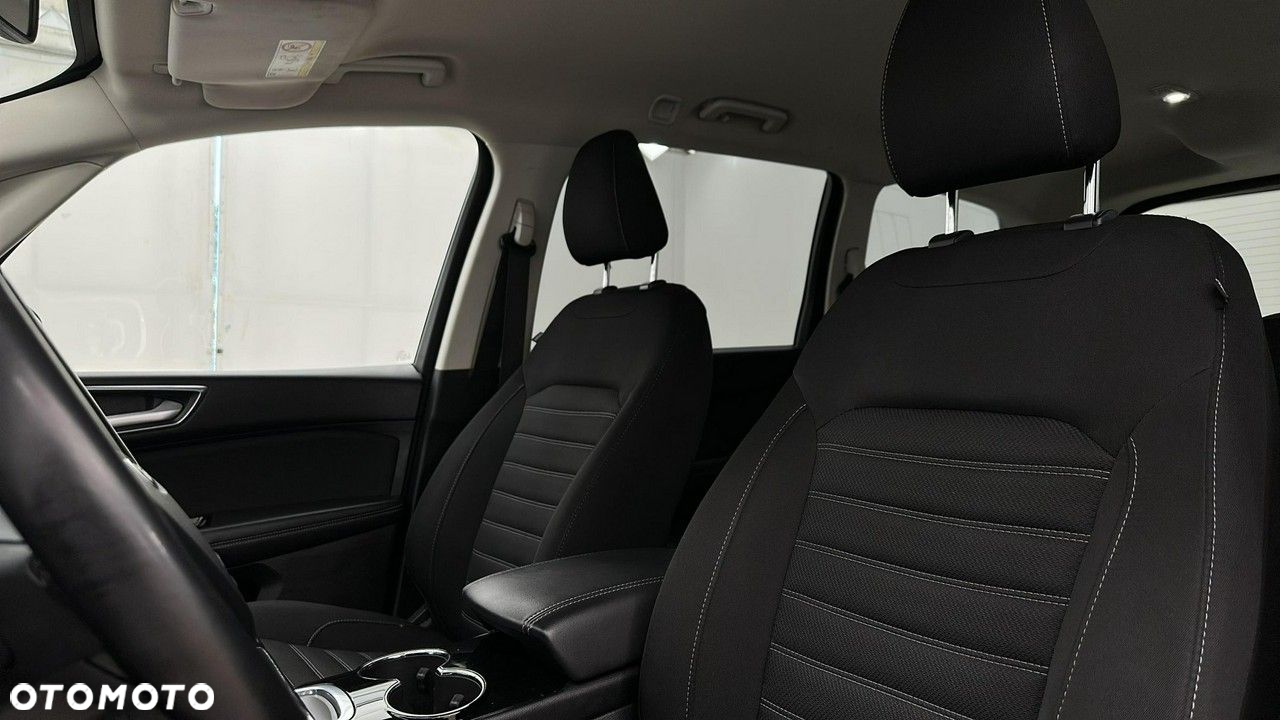 Ford Galaxy - 10