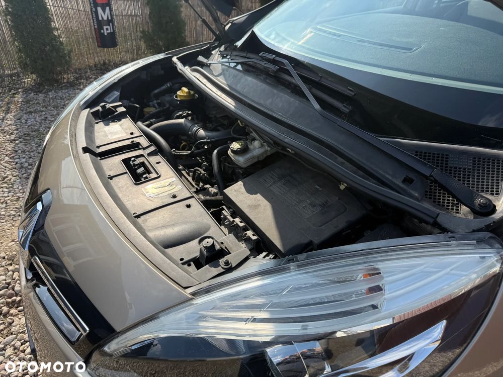 Renault Scenic ENERGY TCe 130 S&S LIMITED - 18