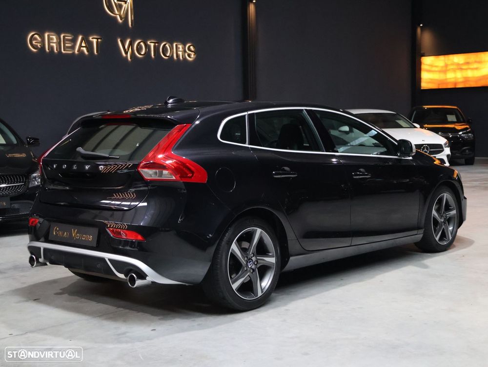 Volvo V40 D2 R Design - 4