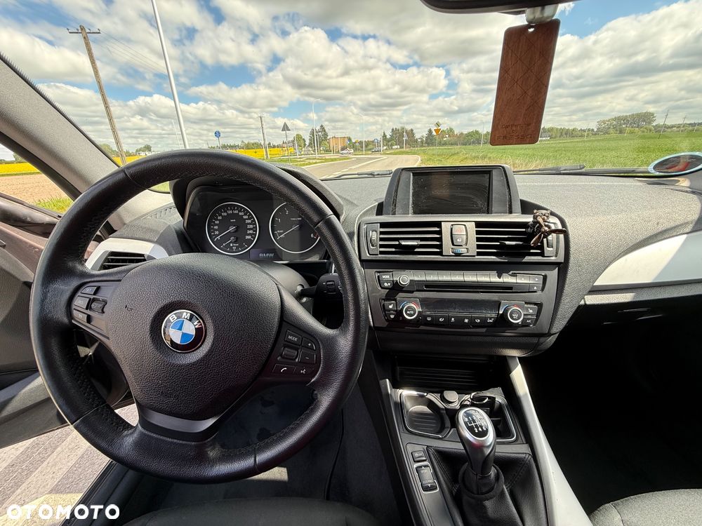 BMW Seria 1 120d xDrive BluePerformance - 12