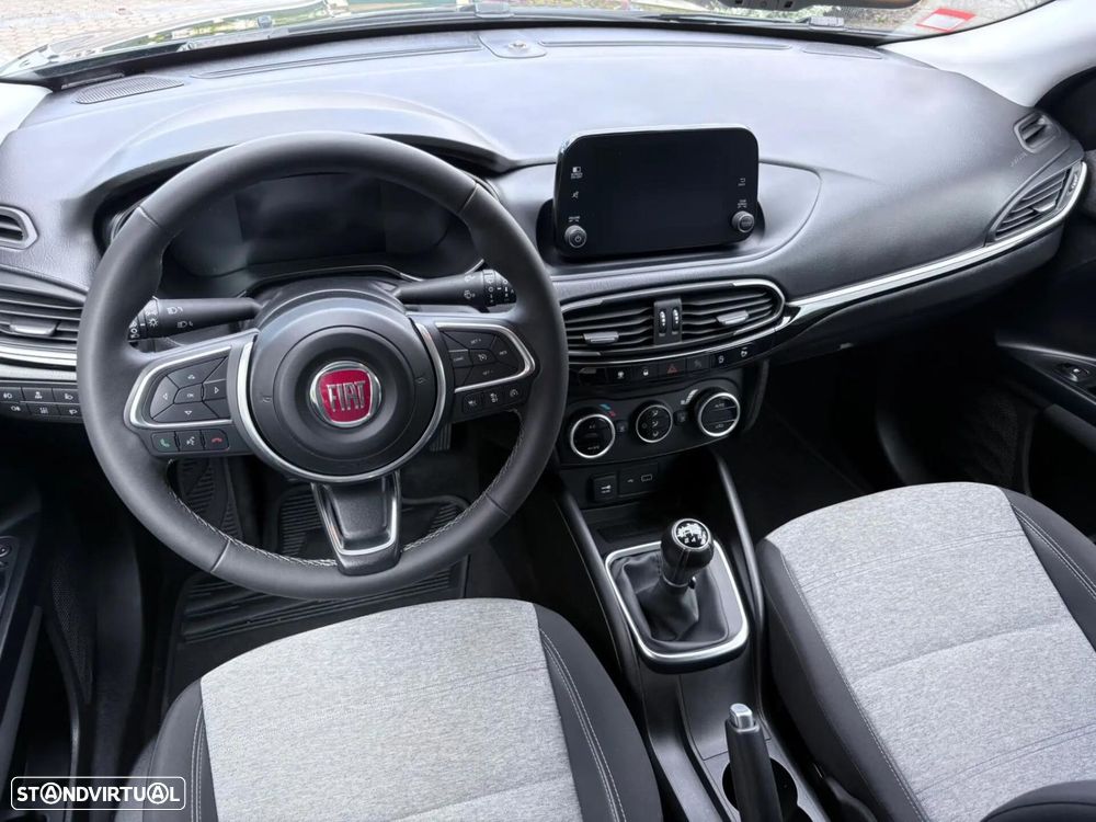 Fiat Tipo Cross 1.0 GSE T3 - 30