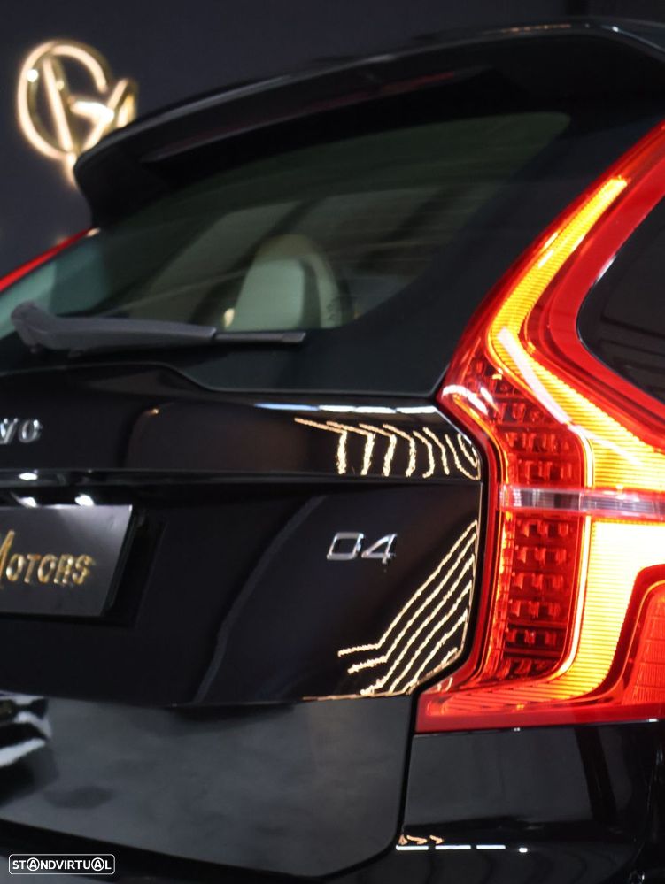 Volvo XC 90 2.0 D4 Momentum - 19