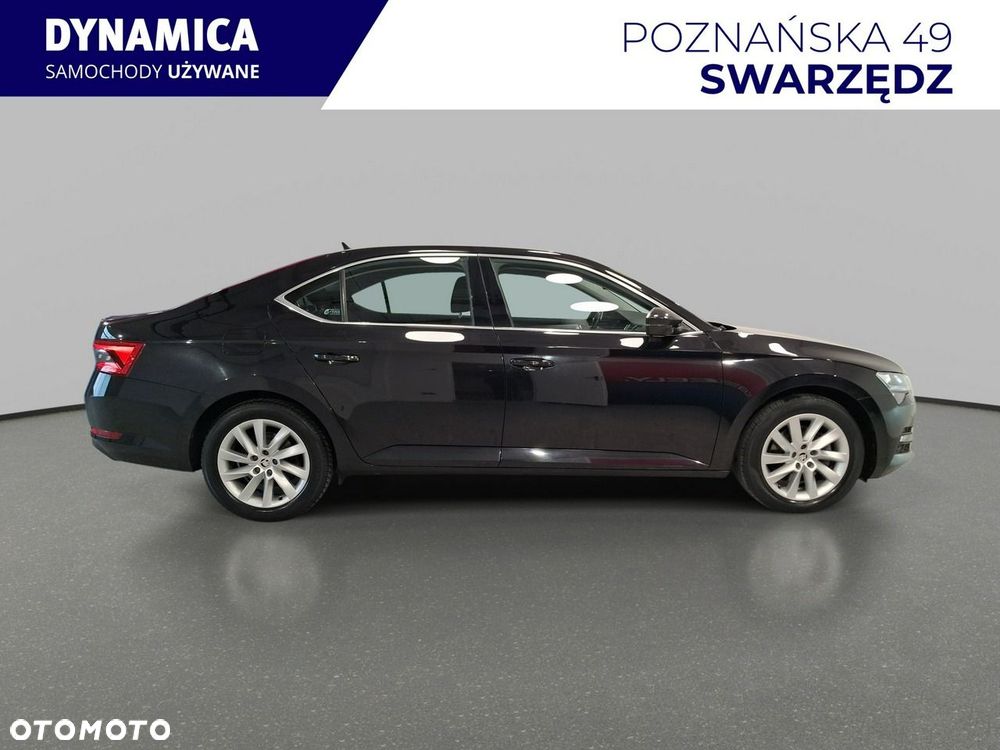 Skoda Superb 2.0 TDI DSG Ambition - 9