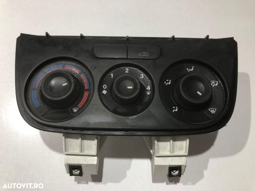 Climatronic Opel Combo (2012->) - 1