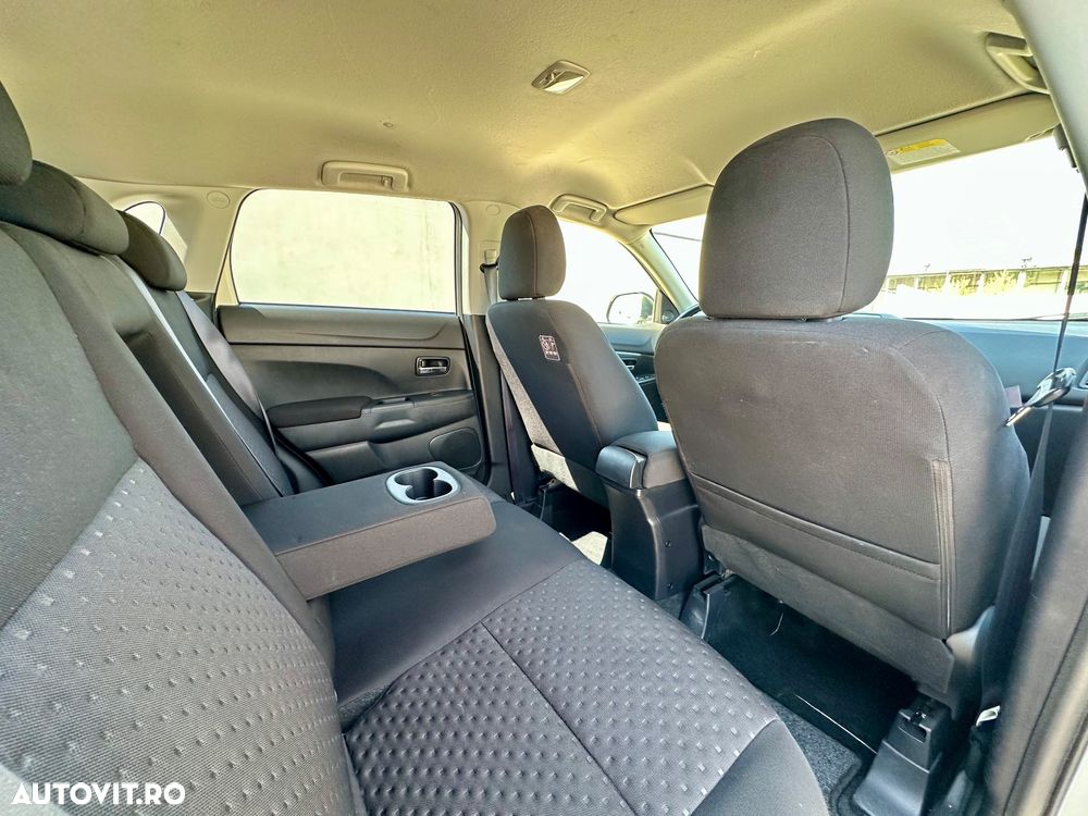 Mitsubishi ASX 1.8 DID 4WD Invite A13 - 10