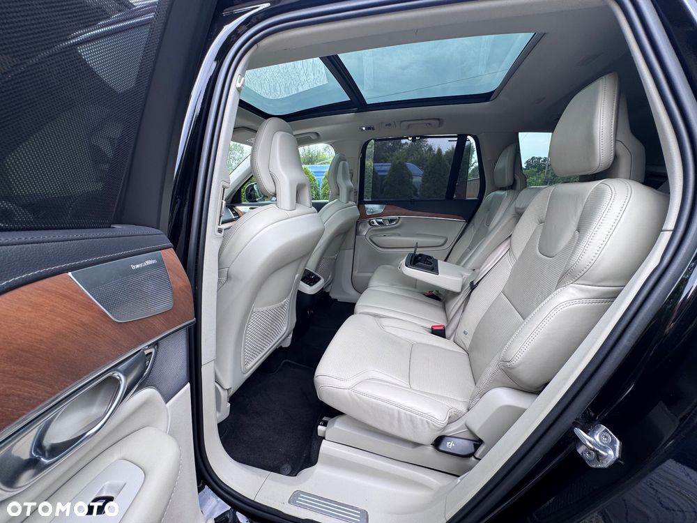 Volvo XC 90 - 17