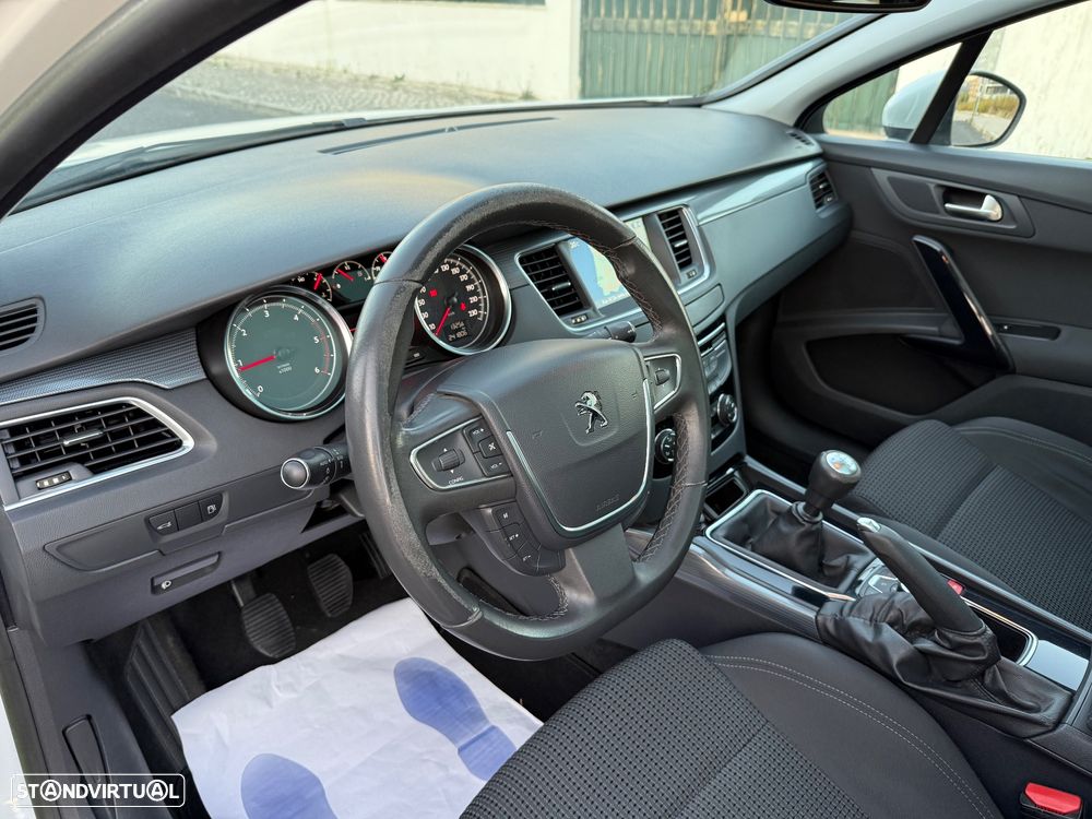 Peugeot 508 SW 1.6 e-HDi Allure J18 - 12