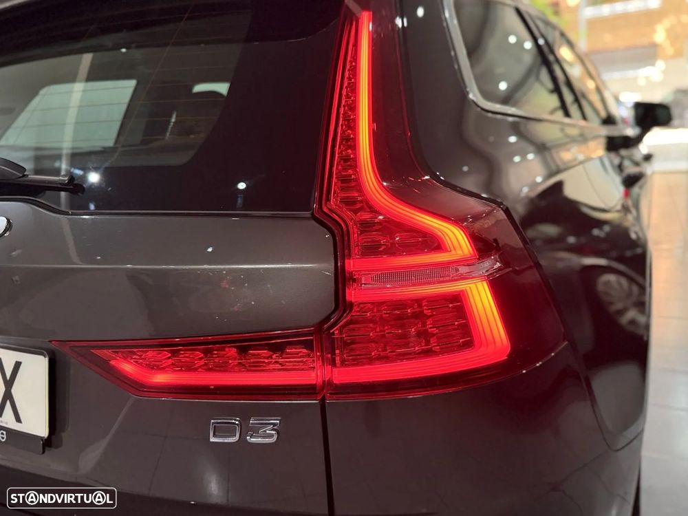 Volvo V60 D3 Momentum Pro - 16