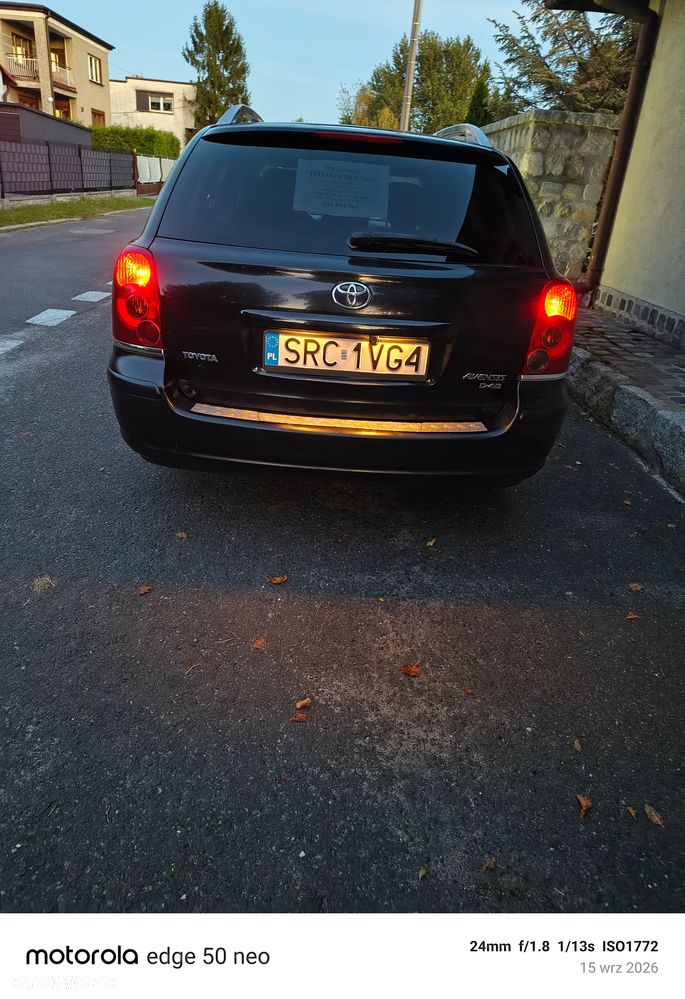 Toyota Avensis 2.0 D-4D Luna - 2
