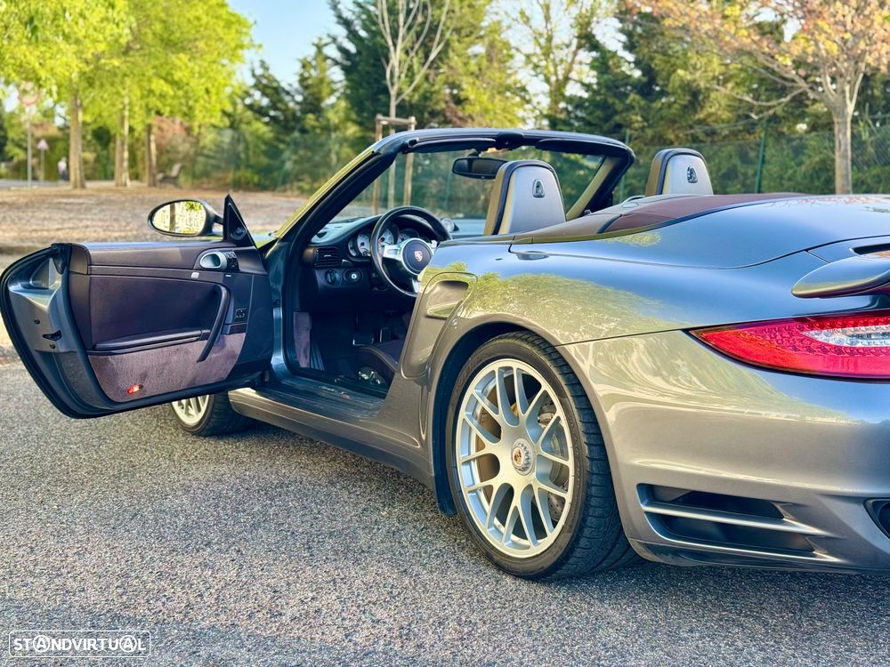 Porsche 911 (997) Turbo S Cabriolet PDK - 12