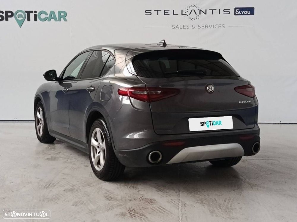 Alfa Romeo Stelvio 2.2 D Super AT8 - 5